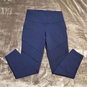 Old Navy Active Cropped Leggings